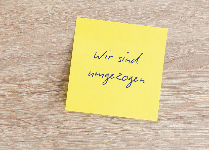 Wir sind umgezogen Post-it - Postkarte versenden